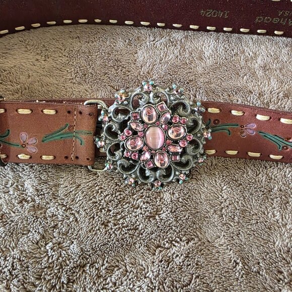 Streets Ahead Vintage Leather Belt Sz S Pink Rhinestone Medallion USA - Picture 7 of 11